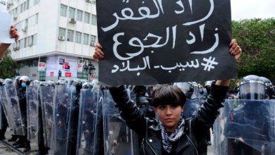 Photo of الحركات الإجتماعية المغاربية تدين حملات القمع والإيقافات للشباب والاطفال المحتجين في تونس