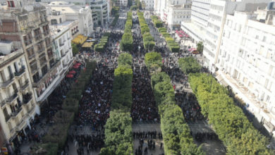 Photo of الداخلية تقدّم أعداد المشاركين في مسيرات 14 جانفي